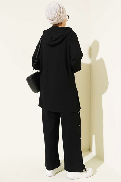 Yanları Metal Düğmeli Kapşonlu İkili Takım Siyah - Resim 3