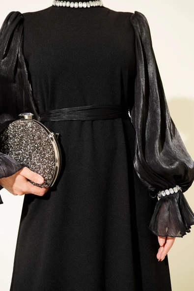 Yaka İnci Detaylı Kuşaklı Abiye Elbise Siyah - Resim 4