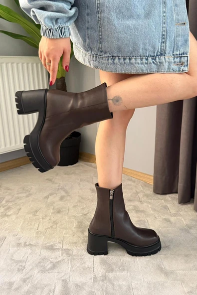 Kadın Pita Kahverengi ( 8 cm ) Platfom Topuklu Fermuarlı Bot