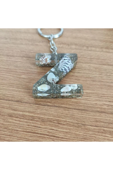 "Z" HARFİ - Kıyı Esintisi Harf Anahtarlık (A–Z) – Gerçek Deniz Kabuğu, Kum ve Şeffaf Epoksi– El Yap ürün görseli