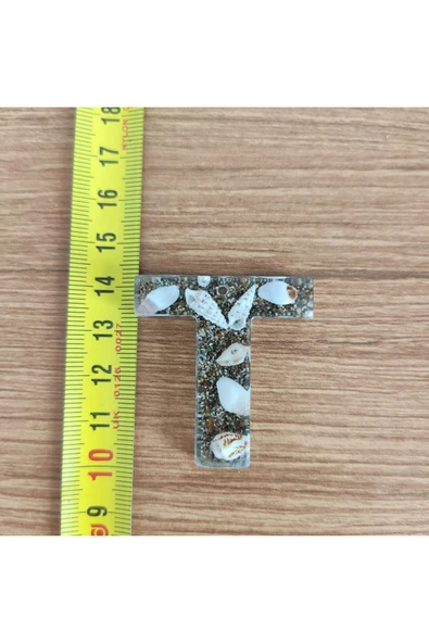 ""T"" HARFİ - Kıyı Esintisi Harf Anahtarlık (A–Z) – Gerçek Deniz Kabuğu, Kum ve Şeffaf Epoksi– El Y - Resim 2