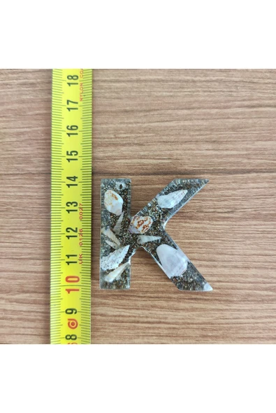"K" HARFİ - Kıyı Esintisi Harf Anahtarlık (A–Z) – Gerçek Deniz Kabuğu, Kum ve Şeffaf Epoksi– El Yap - Resim 2