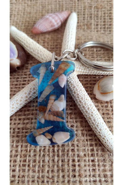 "I" HARFİ - Açık Mavi Deniz Epoksi Harf Anahtarlık – Gerçek Deniz Kabuğu, El Yapımı, Benzersiz - Resim 4