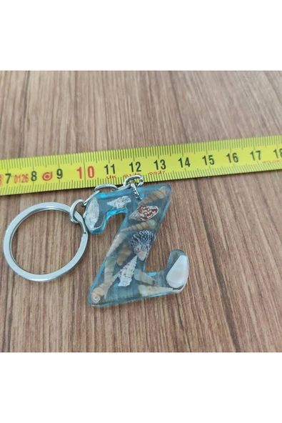 "Z" HARFİ - Açık Mavi Deniz Epoksi Harf Anahtarlık – Gerçek Deniz Kabuğu, El Yapımı, Benzersiz - Resim 3