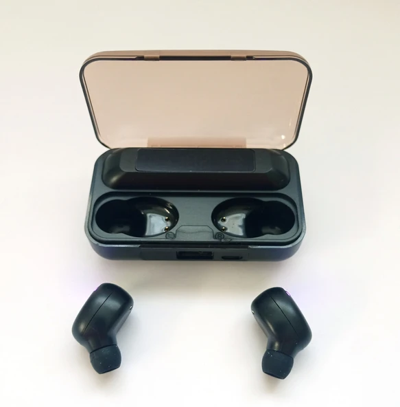 Castu F9-5 Ledli Kulak içi Kavuçuklu Bluetooth Kulaklık - Resim 2