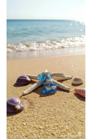 "I" HARFİ - Açık Mavi Deniz Epoksi Harf Anahtarlık – Gerçek Deniz Kabuğu, El Yapımı, Benzersiz ürün görseli