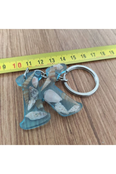 "K" HARFİ - Açık Mavi Deniz Epoksi Harf Anahtarlık – Gerçek Deniz Kabuğu, El Yapımı, Benzersiz - Resim 3