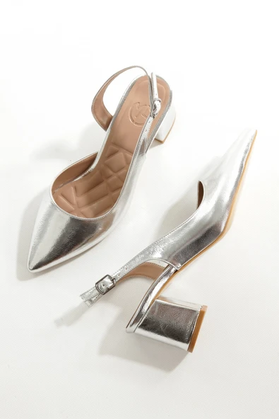 Gümüş Abiye Ayakkabı Kalın Kısa Topuklu Önü Kapalı Stiletto Verlik ürün görseli 1