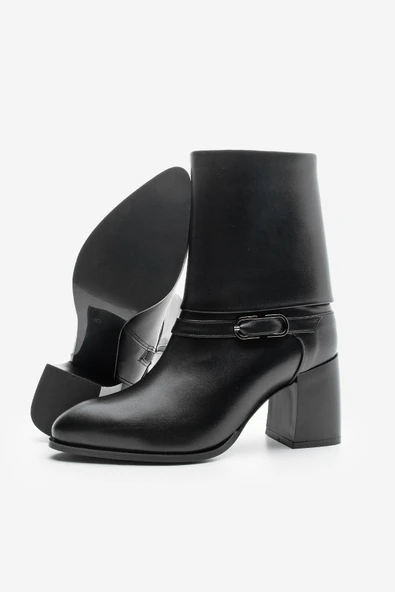 Potinonline K946 Kadın Sivri Burun Kemer Detaylı Kalın Topuklu Bot - 4