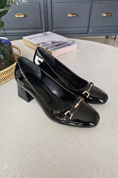 10 755 Topukla Kadın Kalın Topuklu Toka Detaylı Ayakkabı - Resim 9