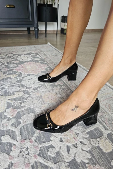 10 755 Topukla Kadın Kalın Topuklu Toka Detaylı Ayakkabı - Resim 3