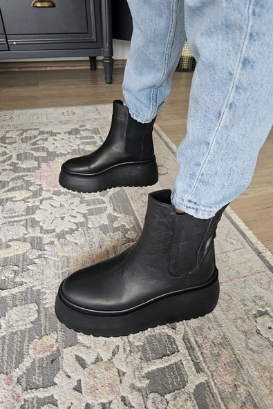 OPS 075 6333 Topukla Kadın Hakiki Deri Yanları Lastikli Kalın Tabanlı Bot - Resim 2