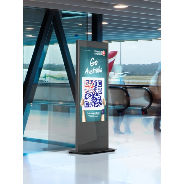 Cletech C01 65'' Totem Kabini + Samsung QM65C 65'' Signage Monitör - 5
