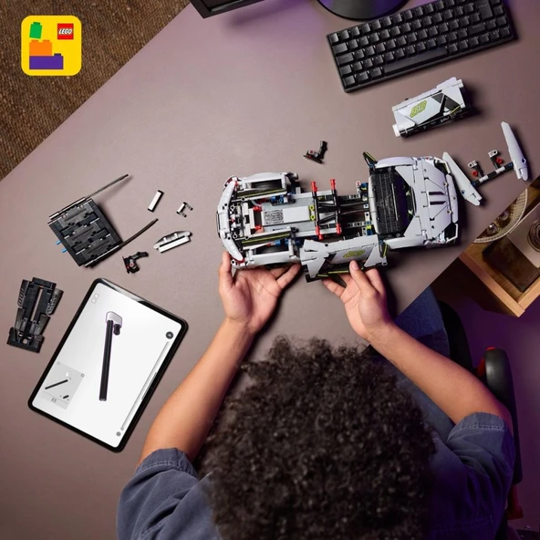 LEGO Technic 42214 Lamborghini Revuelto Süper Spor Araba - Resim 9