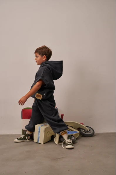 Koyu Gri Nakışlı Cepli Hoodie Takım - Resim 5