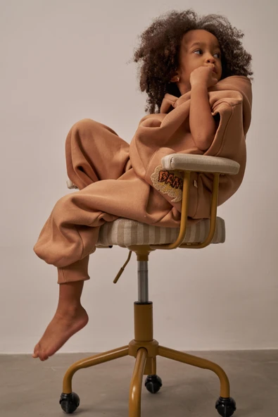 Sütlü Kahve Nakışlı Cepli Hoodie Takım - Resim 4