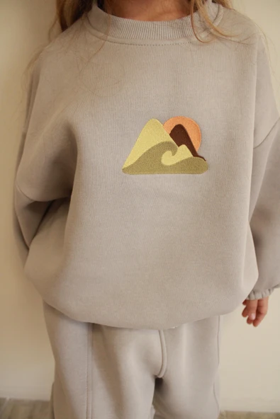 Taş Rengi Dağ Nakışlı Çocuk Alt Üst Takım - Resim 4