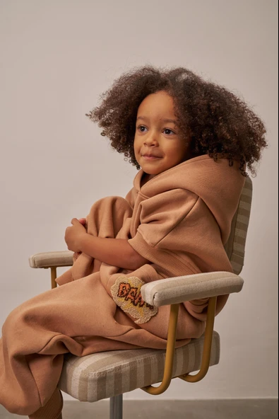 Sütlü Kahve Nakışlı Cepli Hoodie Takım - Resim 11