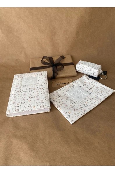 Kadın Hediye Seti – Defter, Anahtarlık ve Çanta Organizer | Desenli Deri Kapaklı Defter - 4