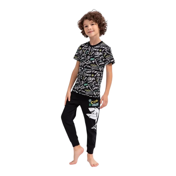 Erkek Çocuk Pijama Takımı ürün görseli