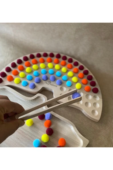 Montessori Ahşap Gökkuşağı Tepsisi – Renkli Ponpon Dizme ve İnce Motor Geliştirme Oyuncağı - Resim 2