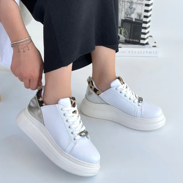 Gasta Beyaz Cilt Gümüş Detaylı Bağcıklı Spor Ayakkabı - Resim 4