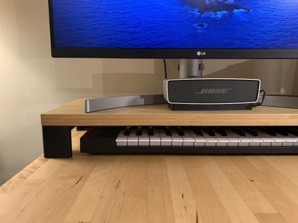 Monitör Ayak Standı Plastik Aparat