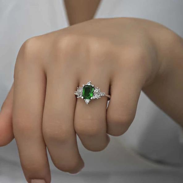 Gümüş Yeşil Baget Taşlı Kadın Yüzük - Resim 2