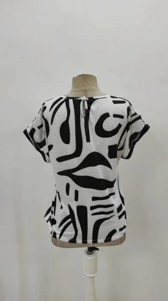 MDB Kadın Kısa Kollu Yuvarlak Yaka Desenli Süprem Bluz - Resim 7