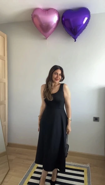 MDB Kadın Askılı Kare Yaka Yırtmaçlı Midi Janjan Krep Elbise ürün görseli 1