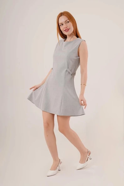 MDB Yanları Zincir Detaylı ıfır Kol Gri Mini Elbise - Resim 4