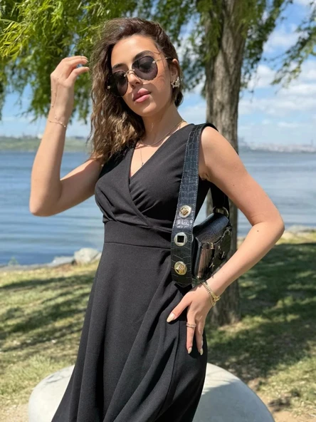 MDB Kadın Ithal Krep Kumaş Kruvaze Yaka Eteği Kloş Kolsuz Mini Elbise - Resim 4