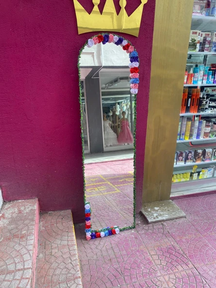 Gold Çerçeveli 34 Gül ve Sarmaşık Detaylı Dekoratif Oval Boya Aynası 180x50 cm Vibe Desing