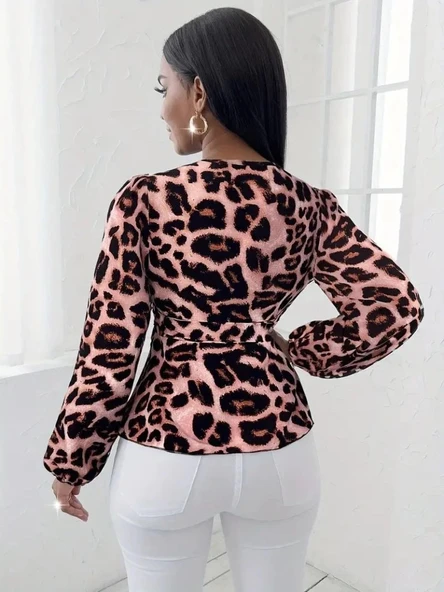 MDB Kadın Uzun Kollu Kruvaze Yakalı Belden Kuşaklı Leopar Desenli Süprem Bluz - Resim 3