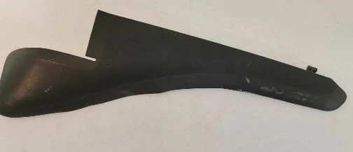 ÖN CAM IZGARA KENAR BAKALİTİ SAĞ RENAULT MASTER 3 2010 668100009R ürün görseli