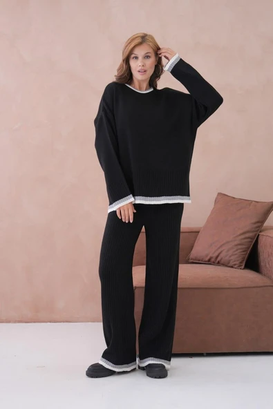 IŞŞIL 12227-Sıfır Yaka Şeritli Triko Pantolonlu Takım