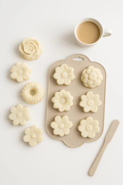 Silikon Kek ve Çikolata Kalıbı 6’lı Krem Renk Pasta Tatlı Muffin Kalıbı ürün görseli