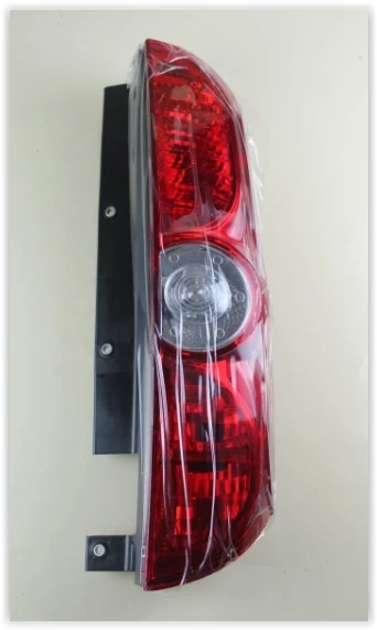 STOP LAMBA SAĞ DOBLO GENİŞ AİLE TEK KAPAK Y.M. 51830564 ürün görseli