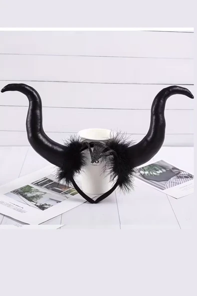 Retro Punk Cadılar Bayramı Boynuz Başlık – Kütahya Esintili Anime Pop Sanat Tasarım, Pluş Tüy Detaylı, Kırmızı & Siyah - Resim 3