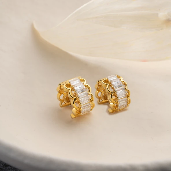 925 Ayar Gümüş Baget Taşlı Minimal Gold Halka Küpe - 5