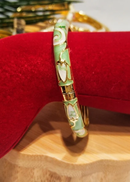 Monalisa Home Mineli Kelepçeli Sedefli Bileklik ürün görseli