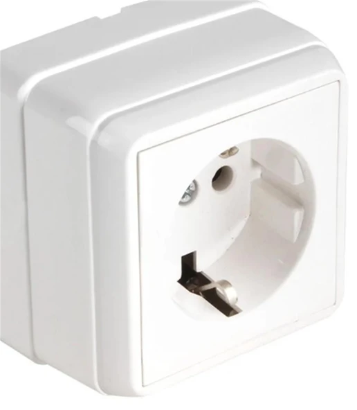 Mutlusan Bron Sıva Üstü Topraklı Priz Beyaz ( 2160 100 0201) ürün görseli 1