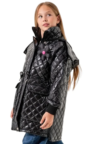 İrem Çocuk Giyim Kız Çocuk Kapitone Model Kapüşonu Çıkabilen İçi Astarlı Etek Kısmı Fermuarlı Parlak Siyah Renk Mont - 3