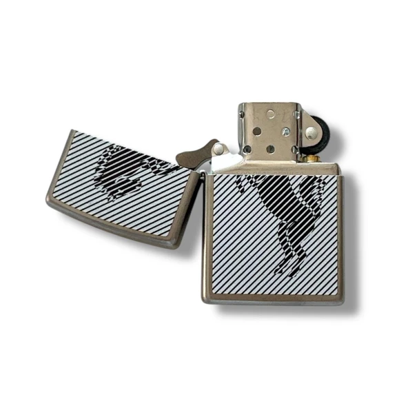 Zippo 205-106287 Black Horse With Background Çakmak Z1-1 - Resim 2