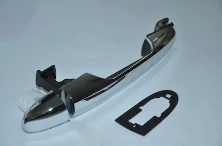 DIŞ KAPI AÇMA KOLU ÖN / ARKA SAĞ FIAT EGEA NIKELAJLI 735635865 ürün görseli 1