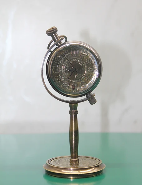 Masa Üstü Pirinç Saat Model 6