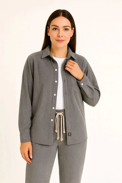 Kadın Kadife Oversize Takım – Gömlek ve Pantolon İkili Set Füme Corduroy Şıklığı, Rahat ve Zarif Duruş Yumuşak Dokulu Ka ürün görseli 1