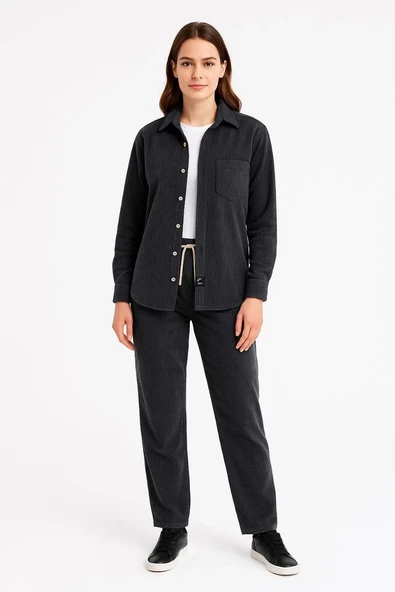 Kadın Kadife Oversize Takım – Gömlek ve Pantolon İkili Set Füme Corduroy Şıklığı, Rahat ve Zarif Duruş Yumuşak Dokulu Ka - Resim 2