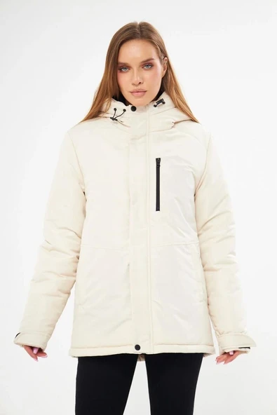 İçi Astarlı Su ve Rüzgar Geçirmez Cepli Kapüşonlu Kadın Mont - Resim 7