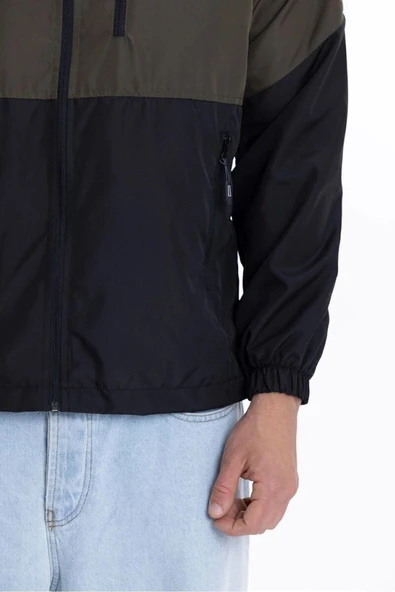 İçi Astarlı Su ve Rüzgar Geçirmez Cepli Erkek Yağmurluk - Resim 4